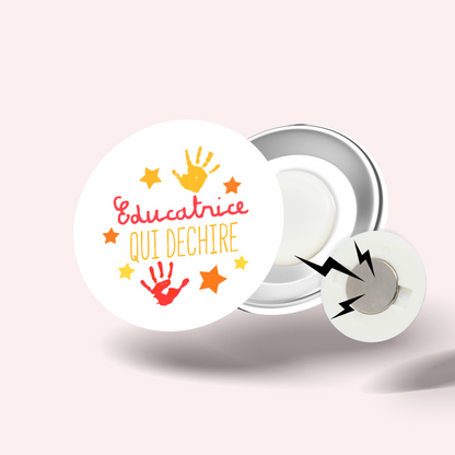 Badge Éducatrice qui déchire 003