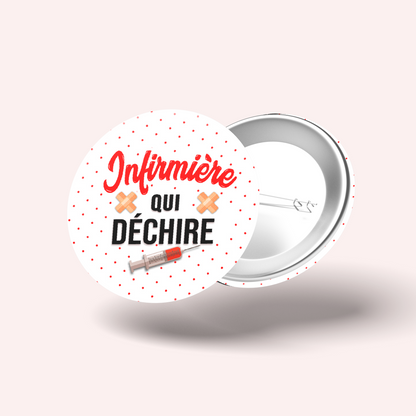 Badge Infirmière qui déchire 008