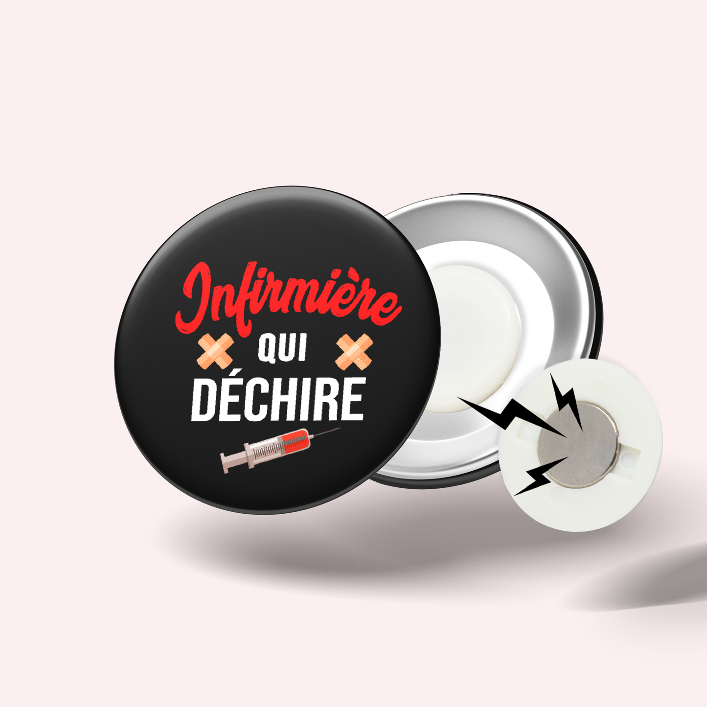 Badge Infirmière qui déchire 010