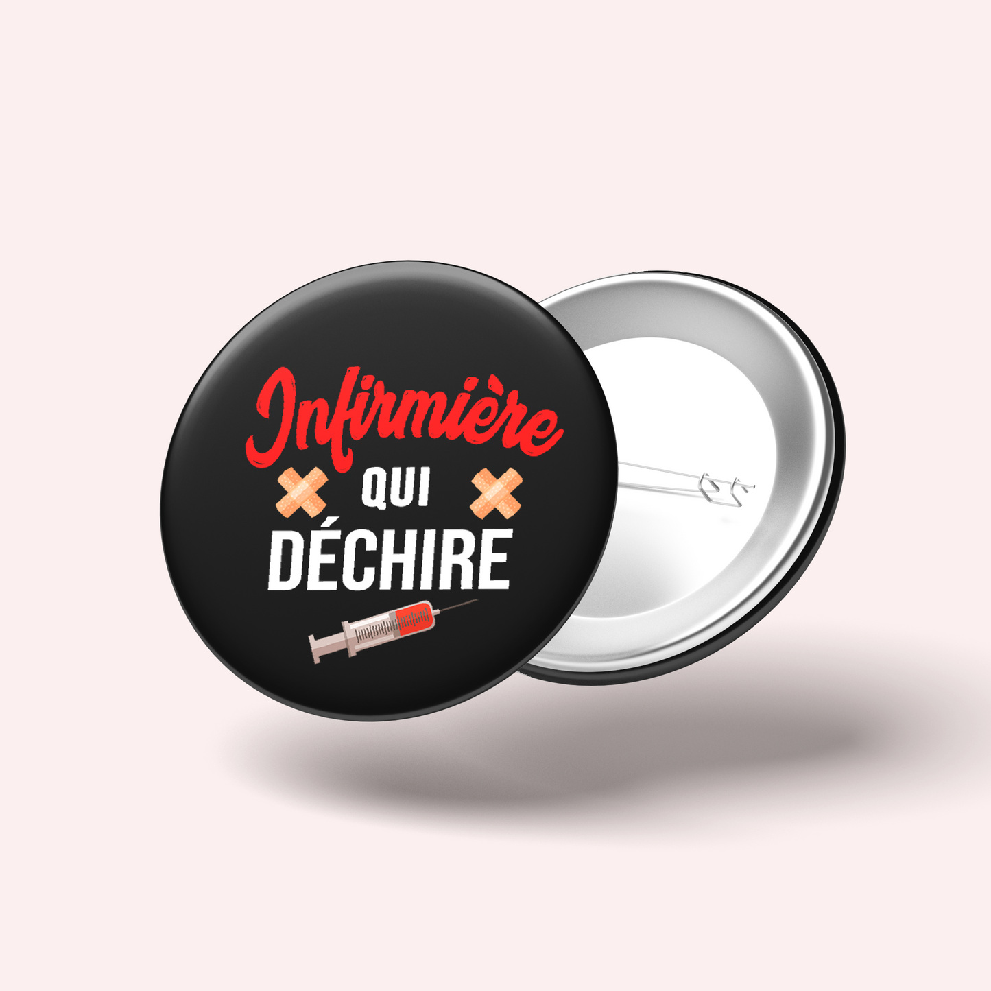 Badge Infirmière qui déchire 010