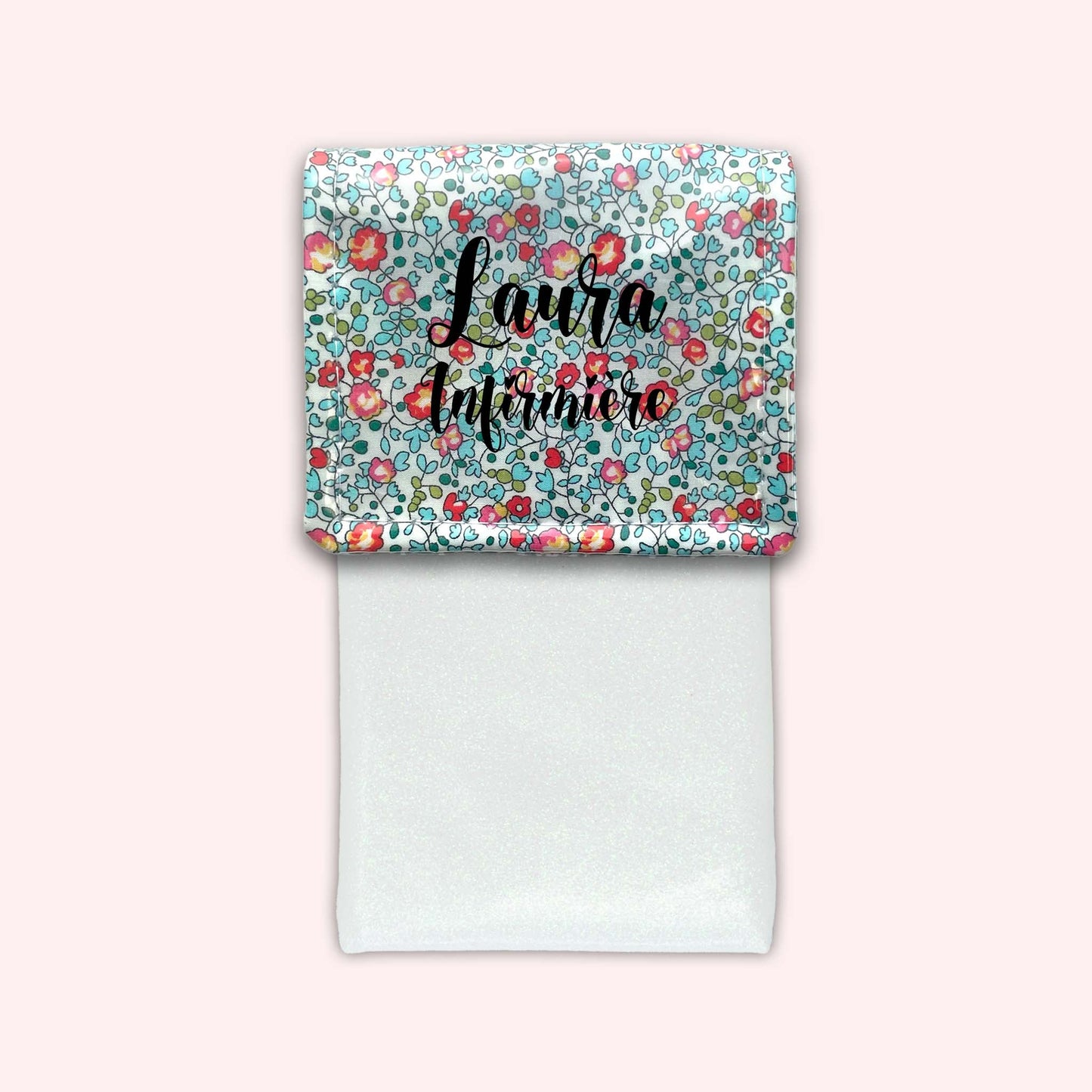 Eloise magnetic pouch