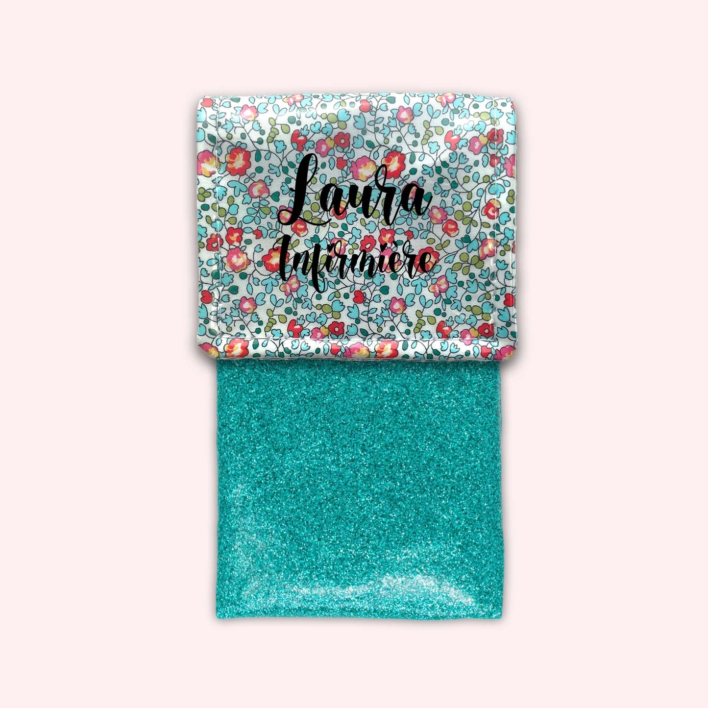 Eloise magnetic pouch