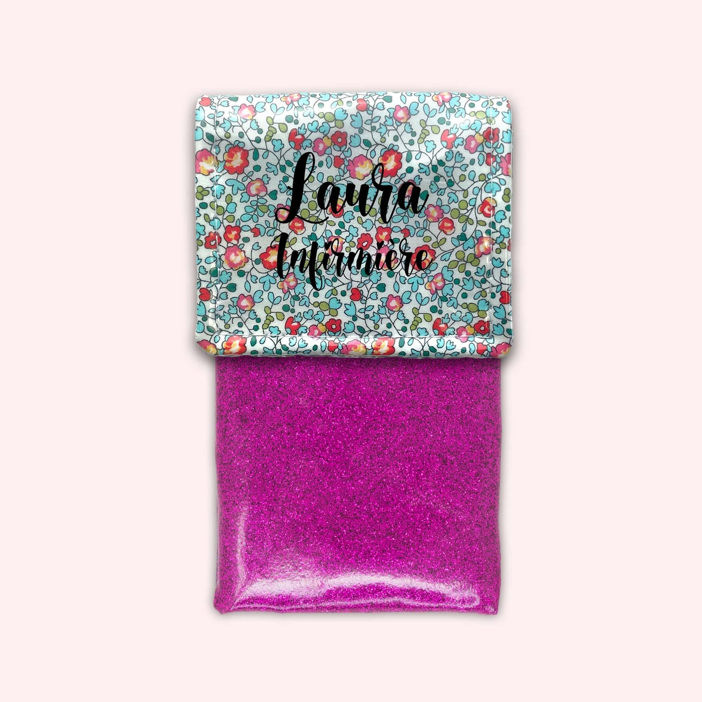 Eloise magnetic pouch