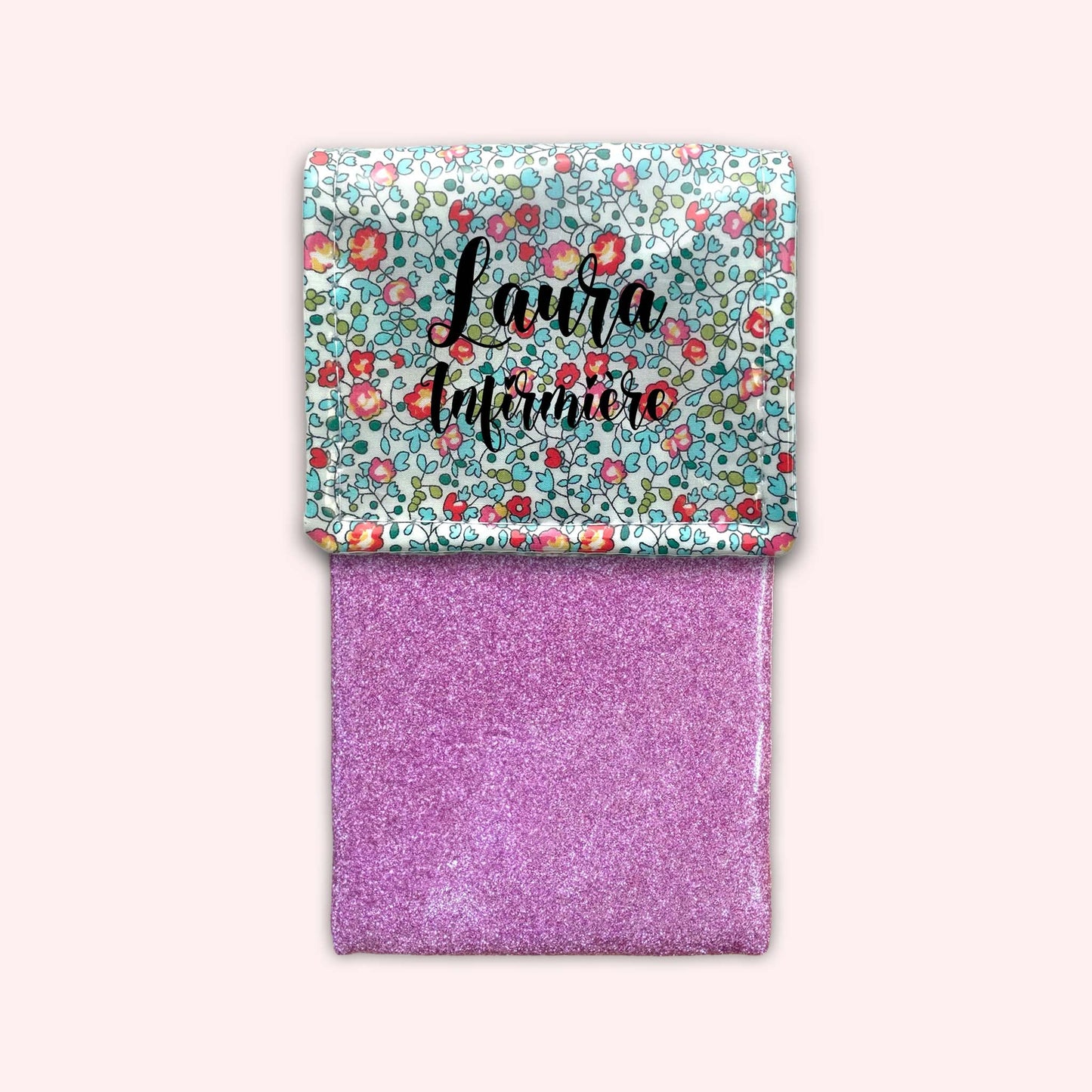 Eloise magnetic pouch