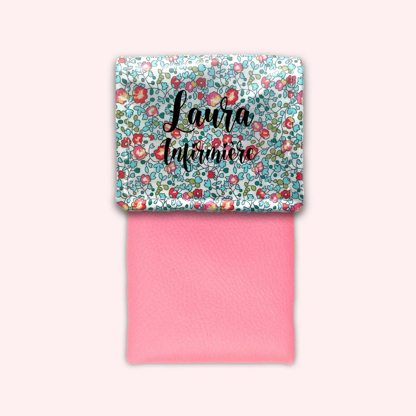 Eloise magnetic pouch