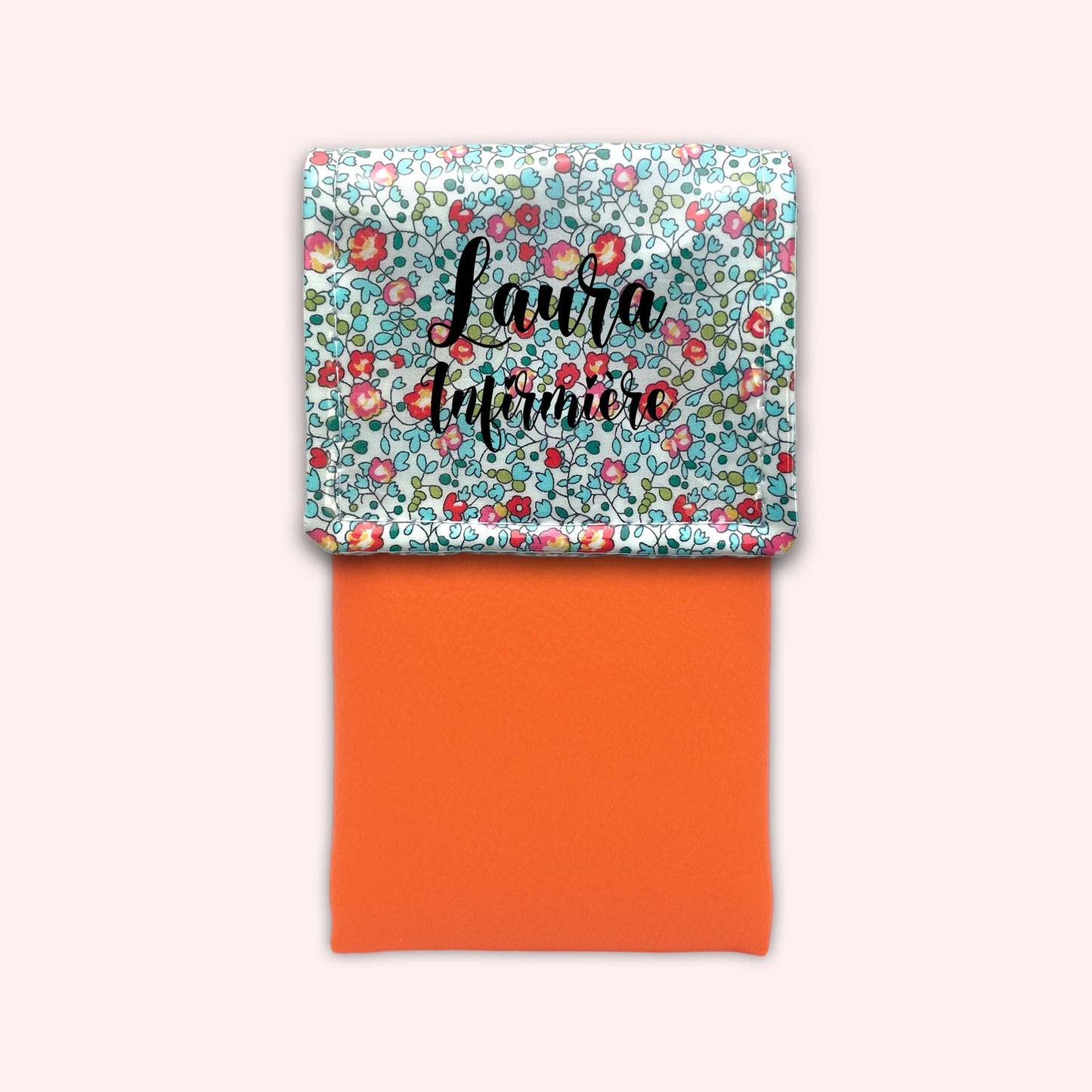 Eloise magnetic pouch