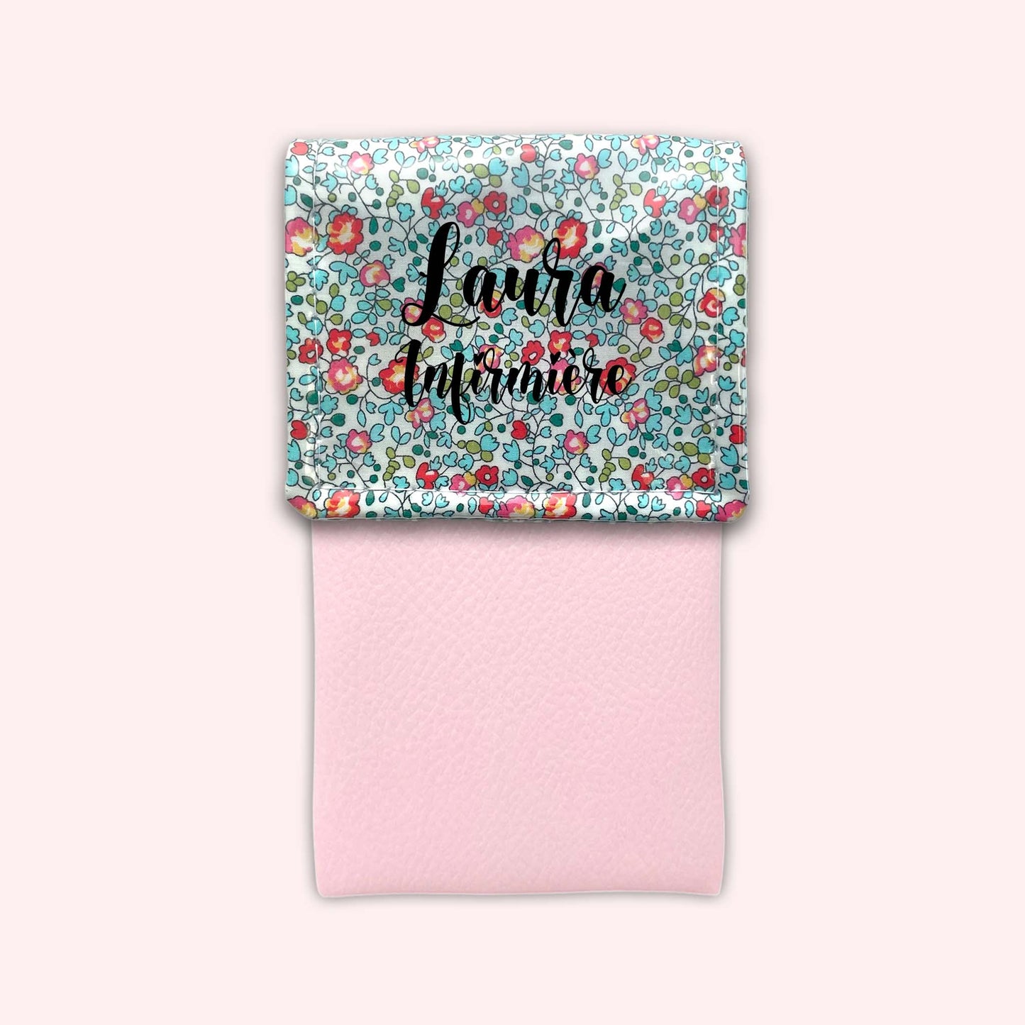 Eloise magnetic pouch