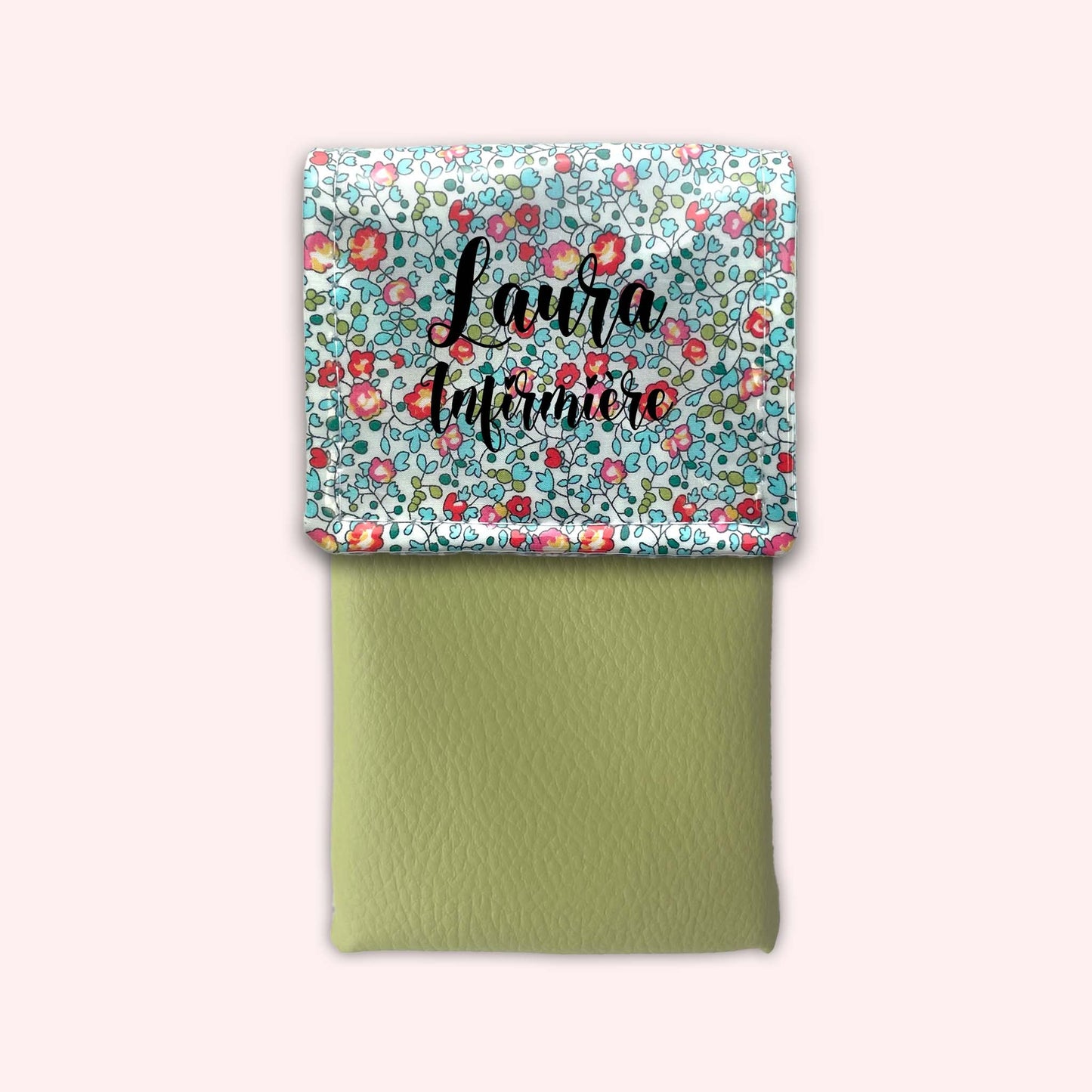 Eloise magnetic pouch