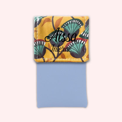 Flower 6 Magnetic Pouch