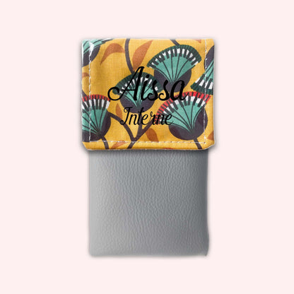 Flower 6 Magnetic Pouch