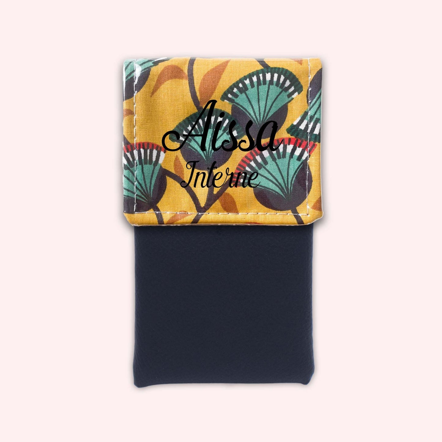 Flower 6 Magnetic Pouch