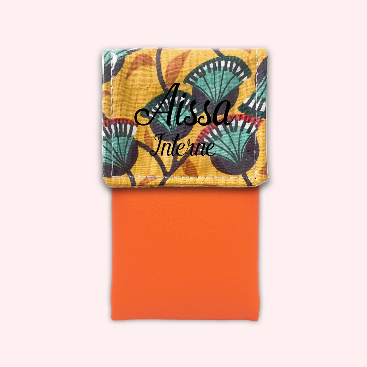 Flower 6 Magnetic Pouch