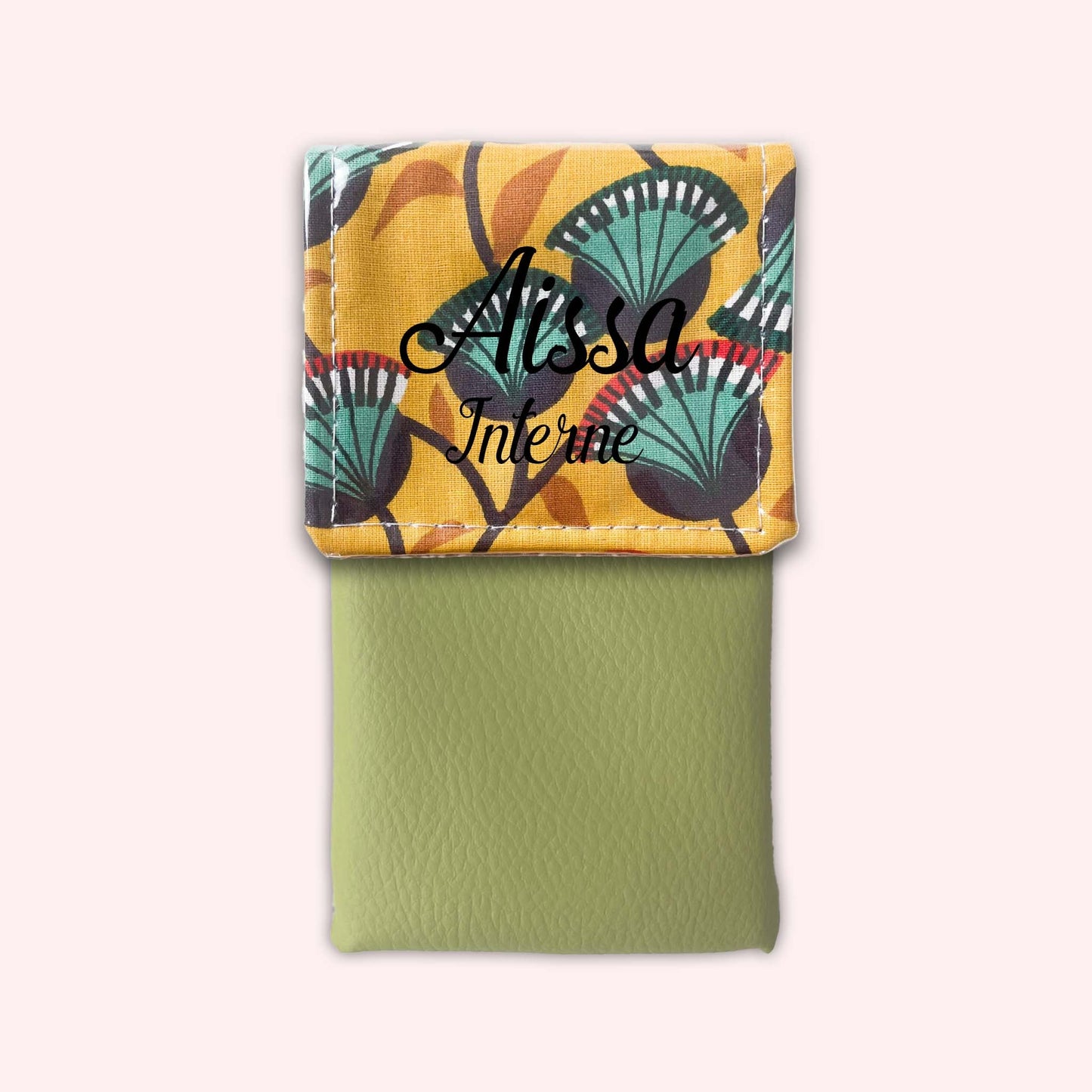 Flower 6 Magnetic Pouch