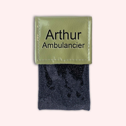 Two-tone pouch with fennel green flap