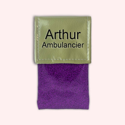 Two-tone pouch with fennel green flap