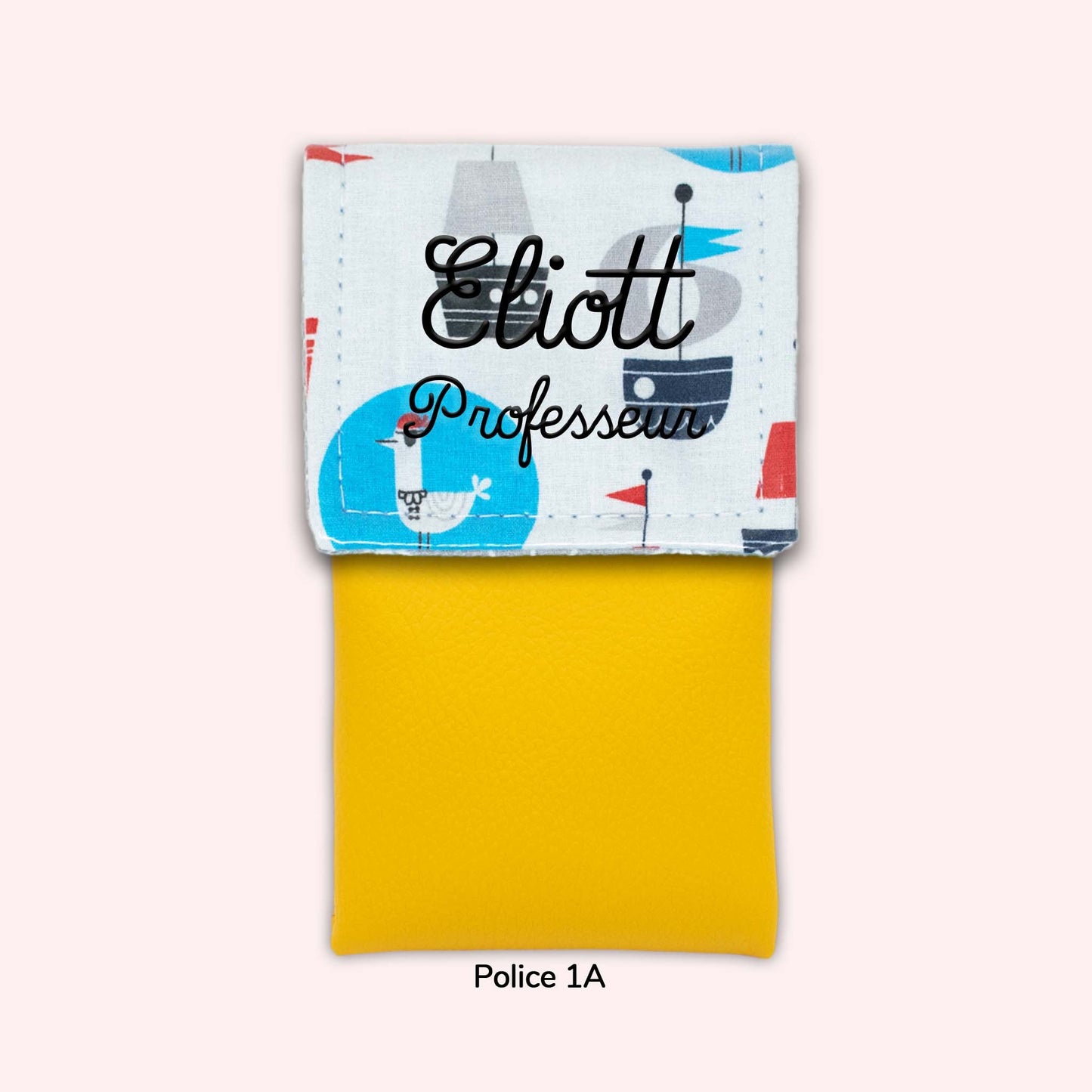 Petit Bé magnetic pouch